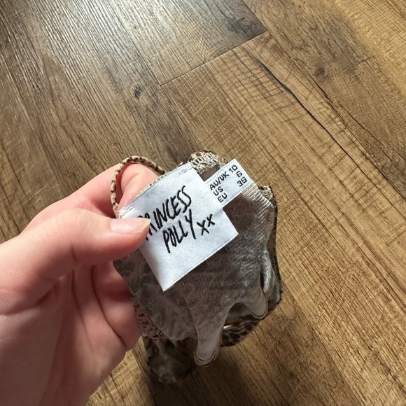 PRINCESS POLLY Alvarez Crop Top - Picture 3 of 3